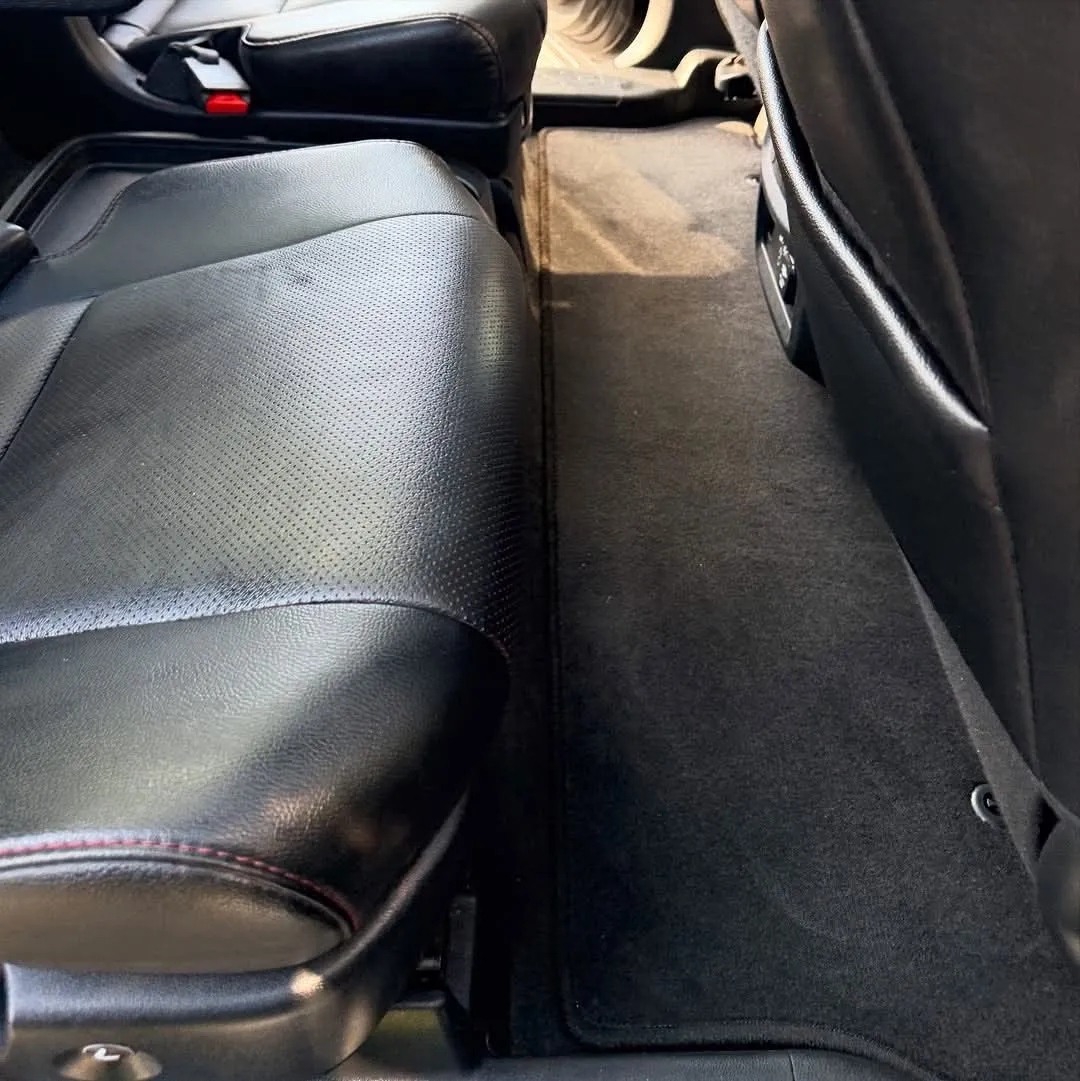 Honda Pilot leather seat close-up cleaned