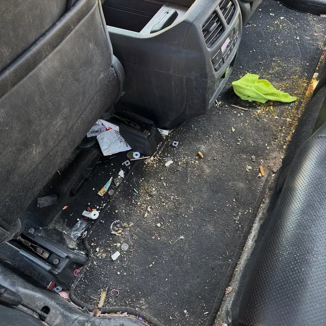 Honda Pilot third row floor before cleaning