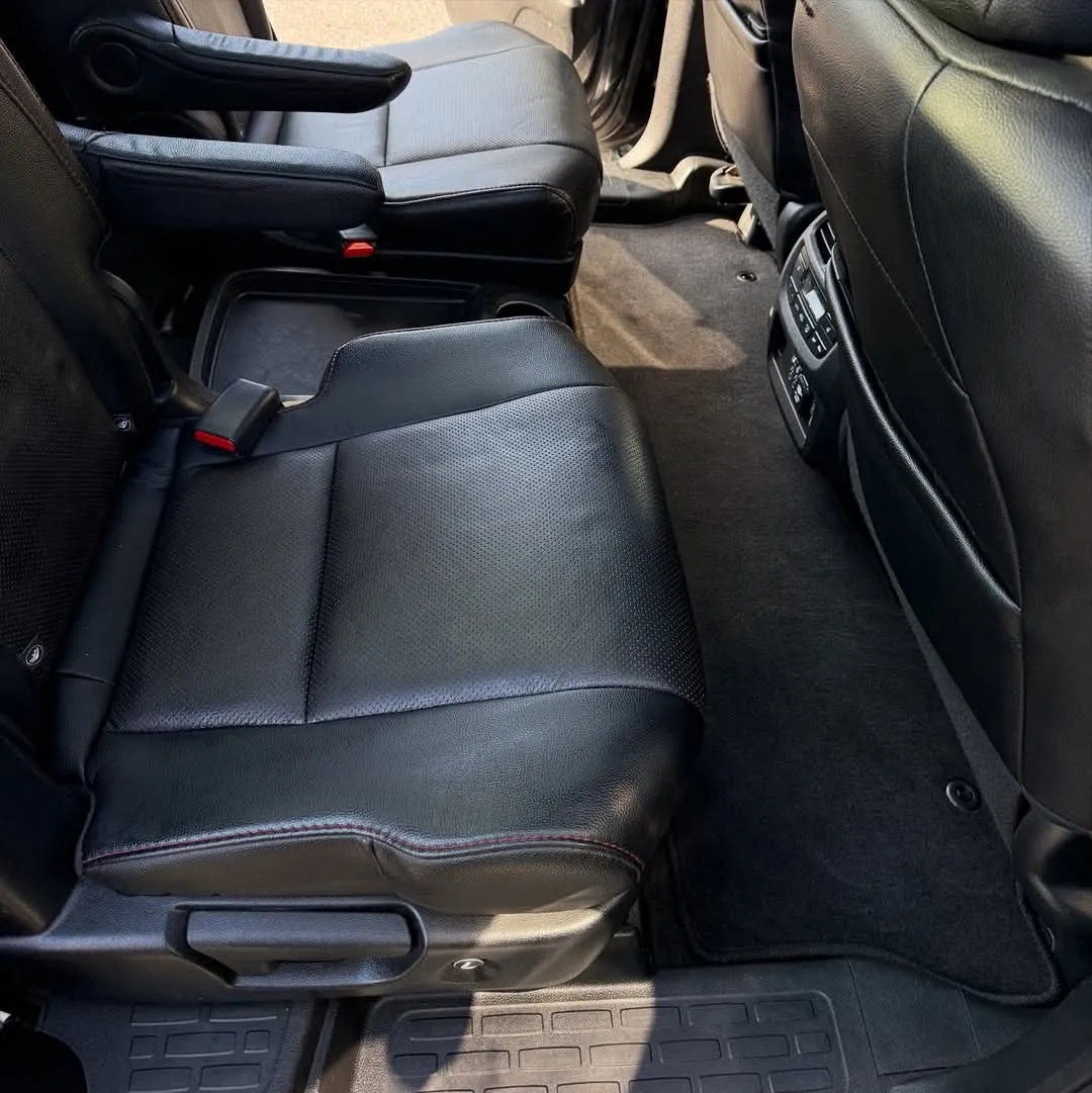 Honda Pilot second row before cleaning