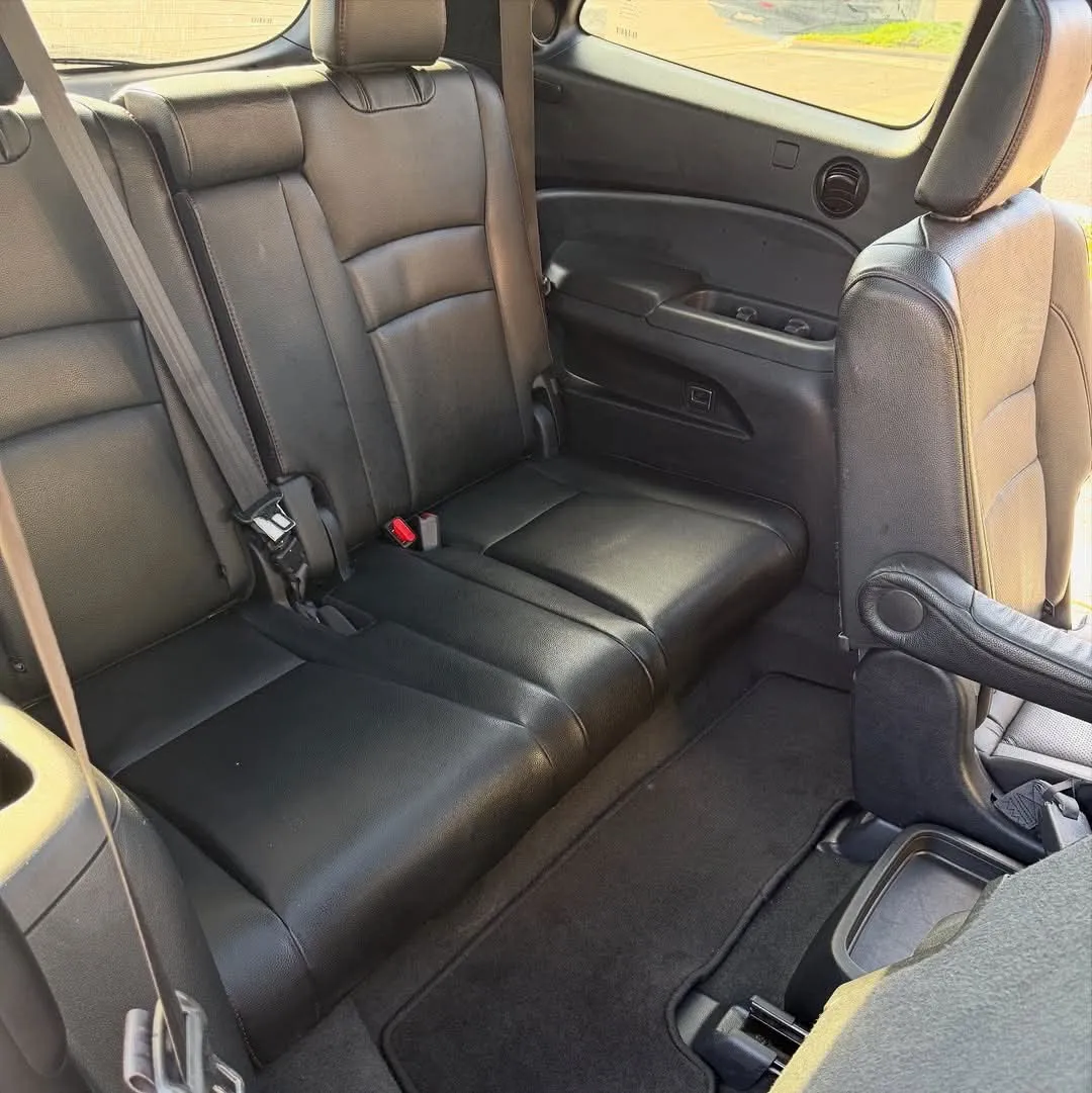 Honda Pilot back row leather seats cleaned