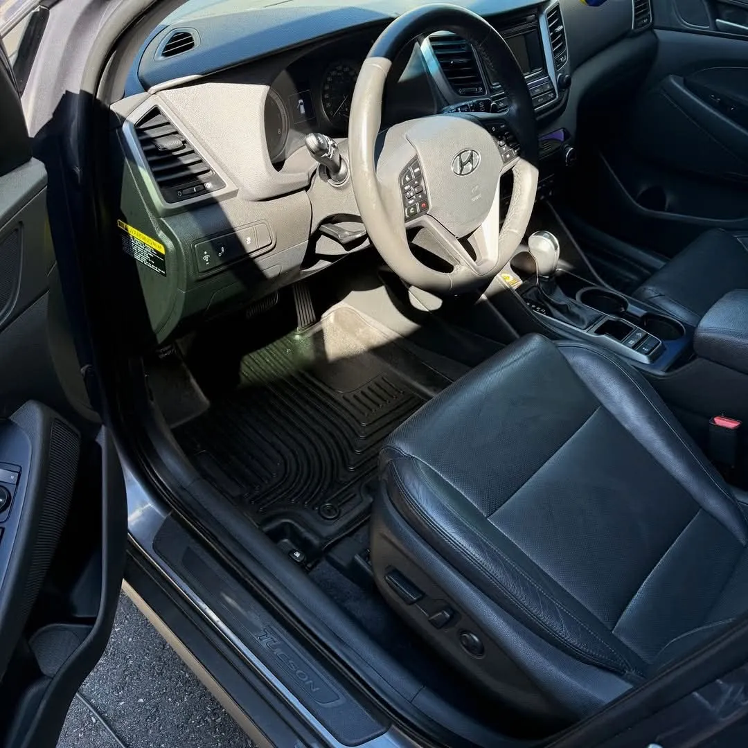 Hyundai Tucson driver side after detailing